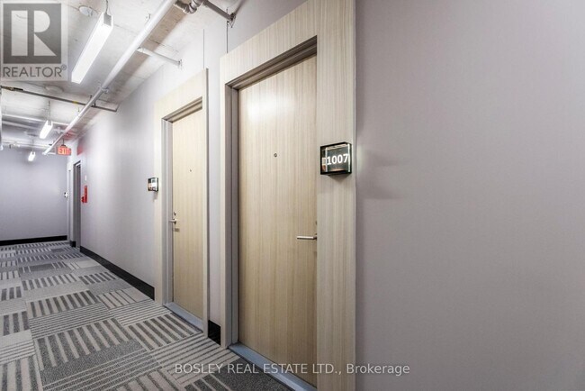 Photo du bâtiment - 111 Bathurst St