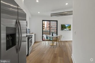 Building Photo - 416 W Girard Ave