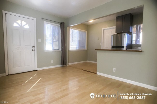 Building Photo - 1 br, 1 bath House - 439 Visitacion Avenue -