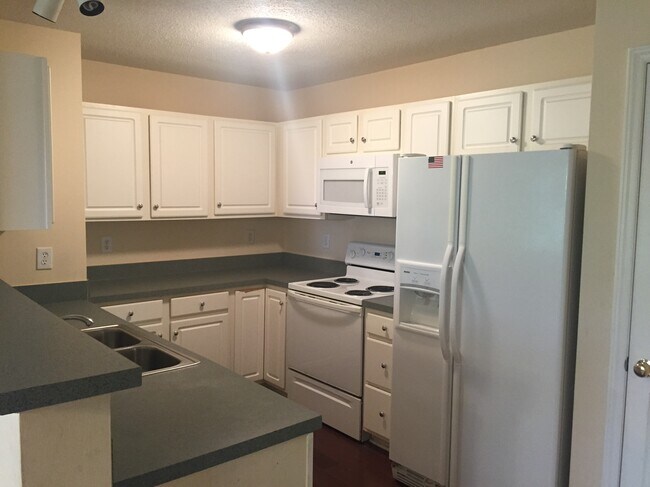 Foto del edificio - 213 Timberline Ridge Ct