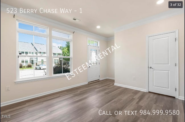 Building Photo - 523 Berry Chase Way