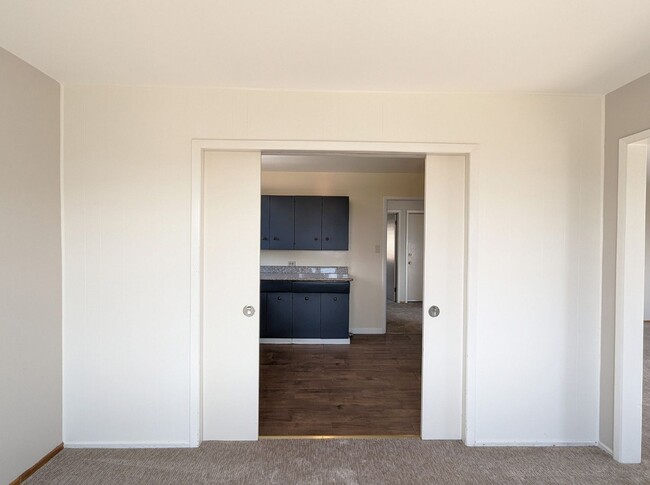 Building Photo - 148 Panorama Dr