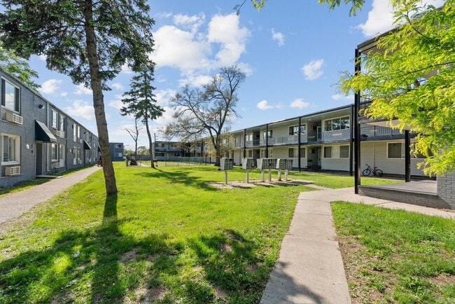 Building Photo - Terrace Court Apartments