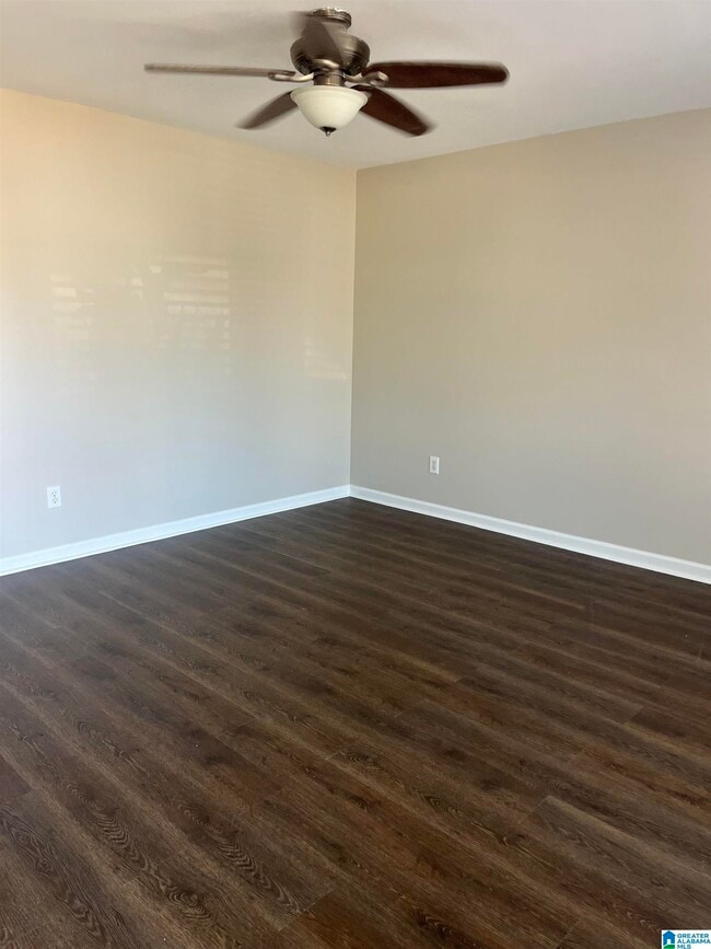 Building Photo - 5040 Cheshire Ct