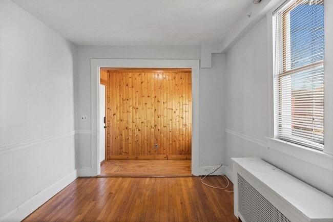 Foto del edificio - 198 Harris St