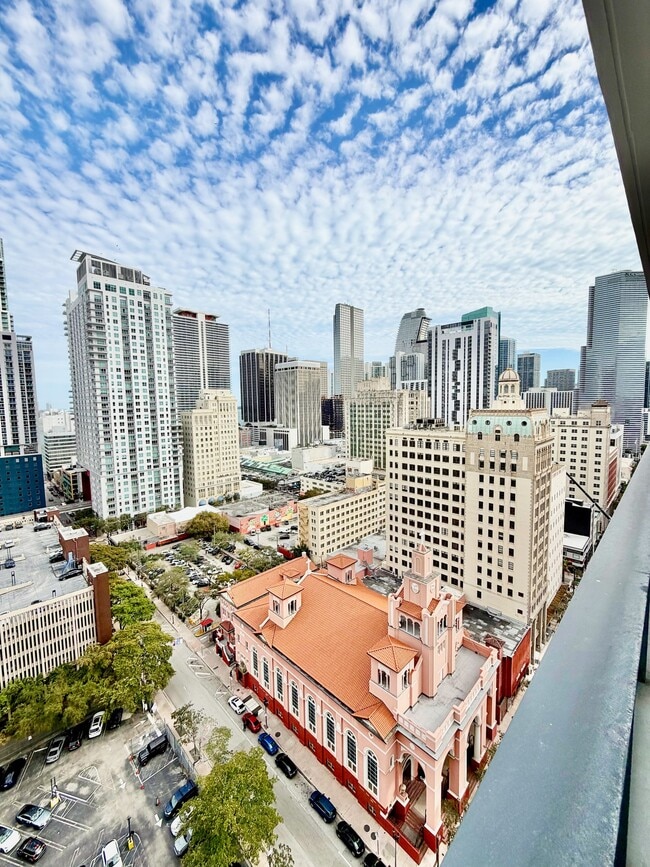 Foto del edificio - 141 NE 2nd St