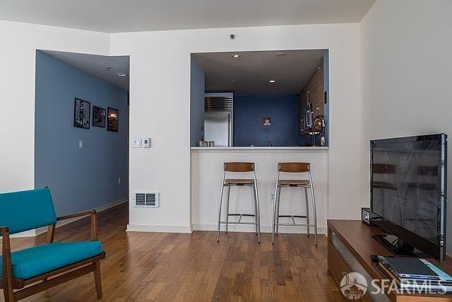 Foto principal - 555 4th St