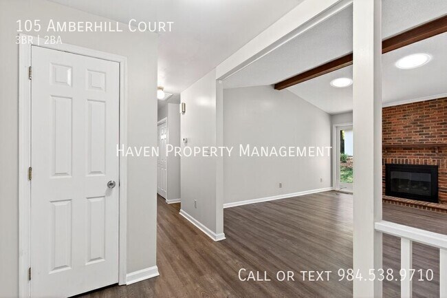 Building Photo - 105 Amberhill Ct