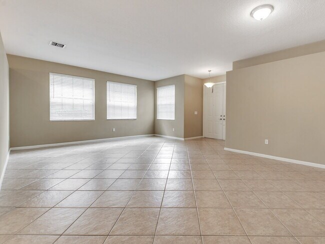 Building Photo - 1603 Briar Oak Dr