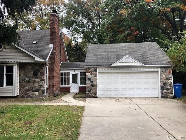 Building Photo - 215 N Gulley Rd