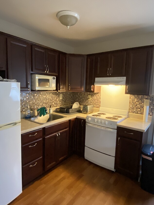 Foto principal - 424 Troy Rd