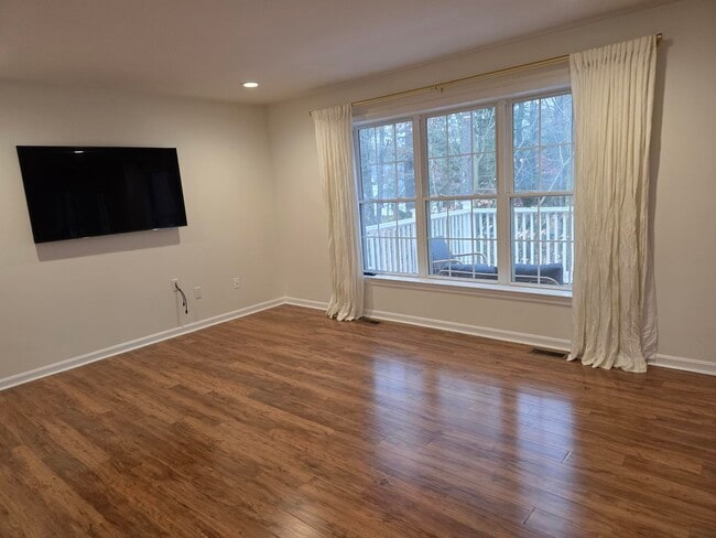 Building Photo - 3 Cabernet Dr