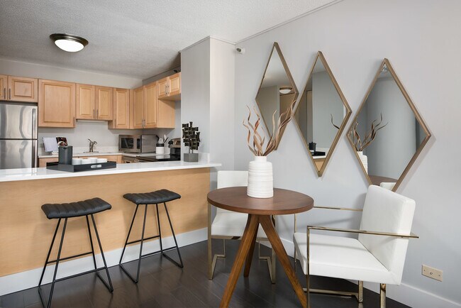 Foto del edificio - 2142 W Concord Plz