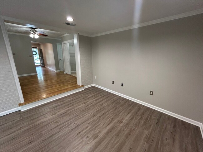 Foto del edificio - 3419 Stillwater Rd