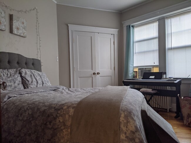 Foto del edificio - 2 Claflin Rd