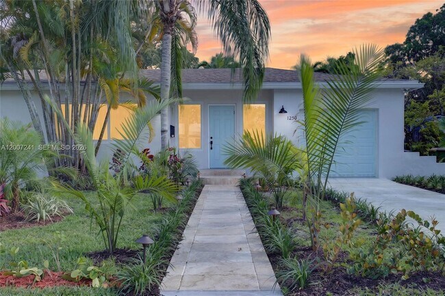 Foto del edificio - 1250 NE 133rd St