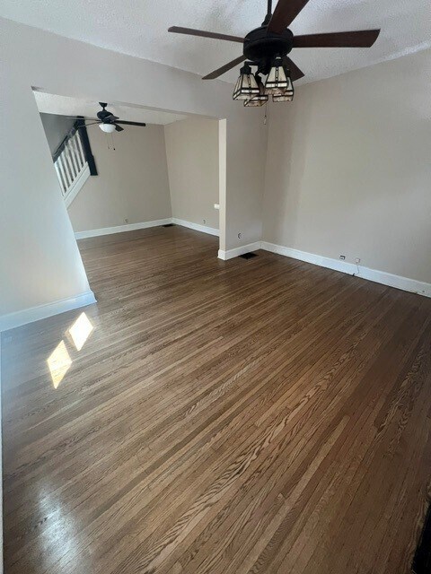 Foto del edificio - 908 Porter St