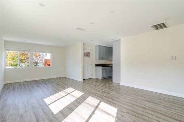 Foto del edificio - 9920 Pinewood Ave