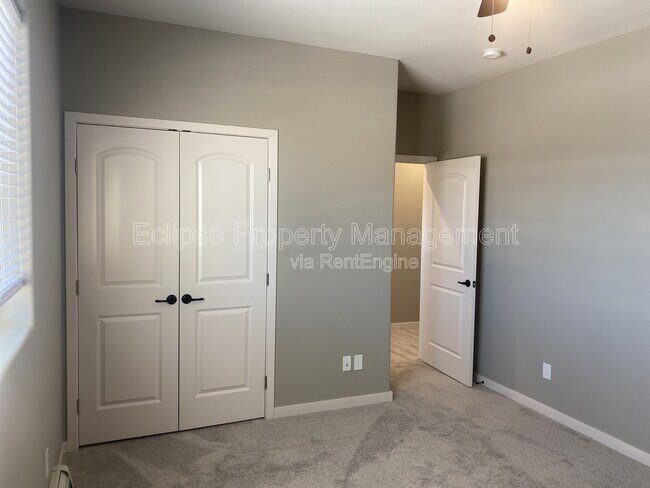 Foto del edificio - 511 Crestone Ave