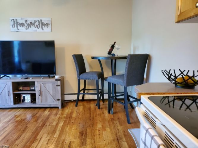 480 Parkway Dr Unit 3R, Clark, NJ 07066 Room for Rent in Clark, NJ