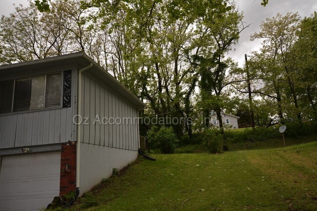 Building Photo - 618 S 75th Street, Kansas City, KS 66111