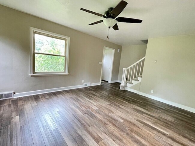 Foto del edificio - WOODLAND - Exceptional 2 Bedroom Available!