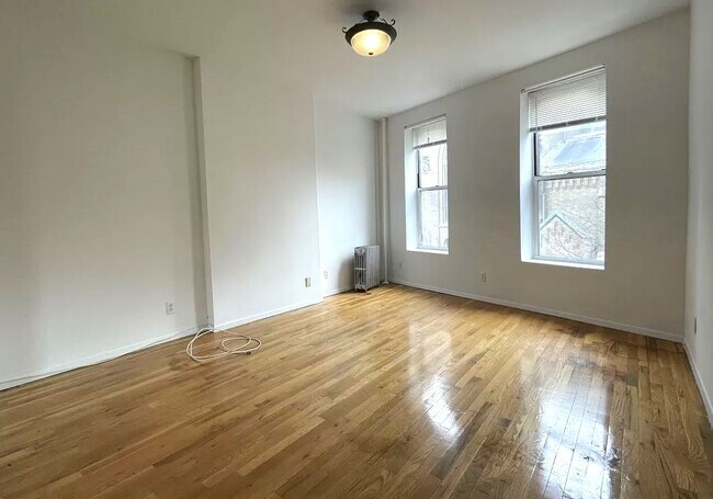 Building Photo - 180 Driggs Ave