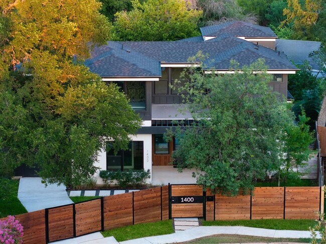 Foto del edificio - 1400 Randy Cir