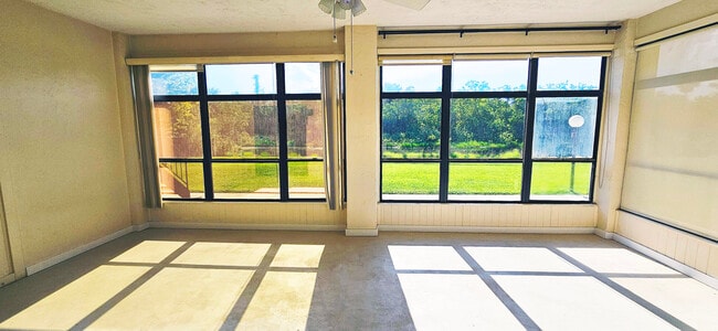 Building Photo - 542 Belltower Ave