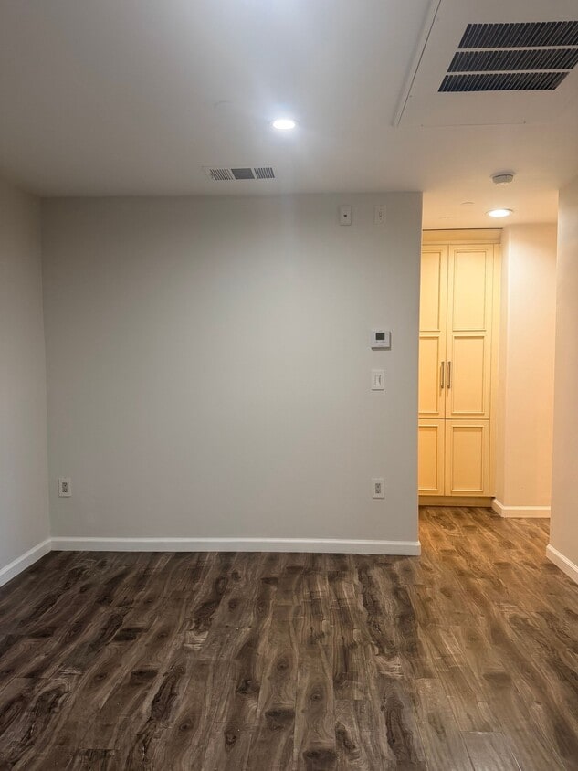 Photo - 917 N Sierra Bonita Ave (West Hollywood, CA)