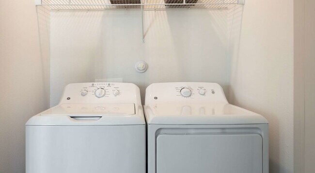 Photo - 9311 Vista W Dr Apartment