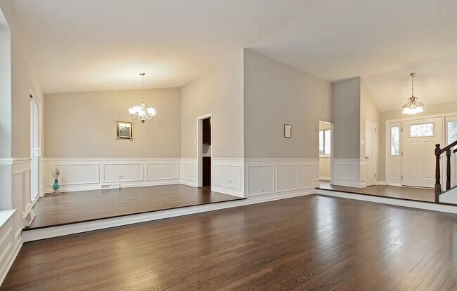 Building Photo - 626 Lavergne Ave
