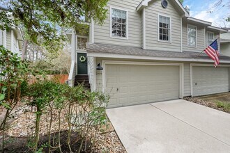 Building Photo - 246 N Walden Elms Cir