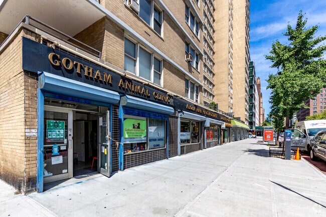 Foto del edificio - 245 E 19th St