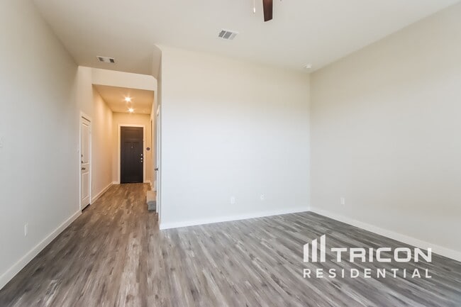 Building Photo - 22731 Terrazzo Dr