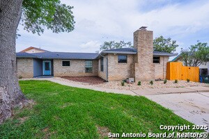 Foto del edificio - 1002 River Oak Dr