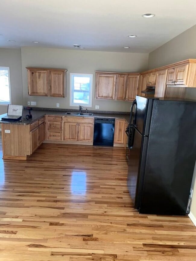 Foto del edificio - 3 Bdrm/2 bath Ranch - Lilly Lake