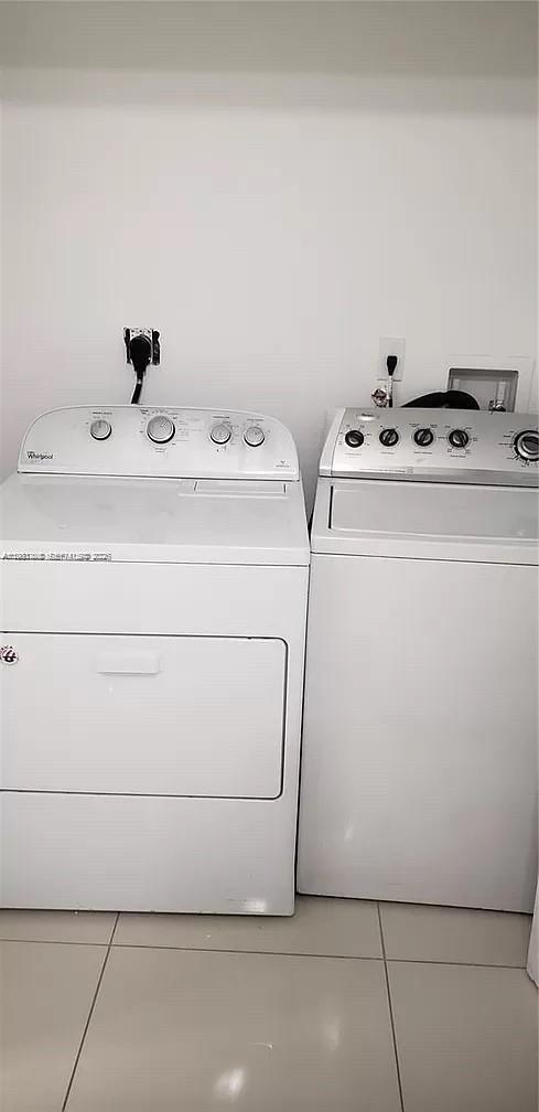 Building Photo - 2285 NW 91st St