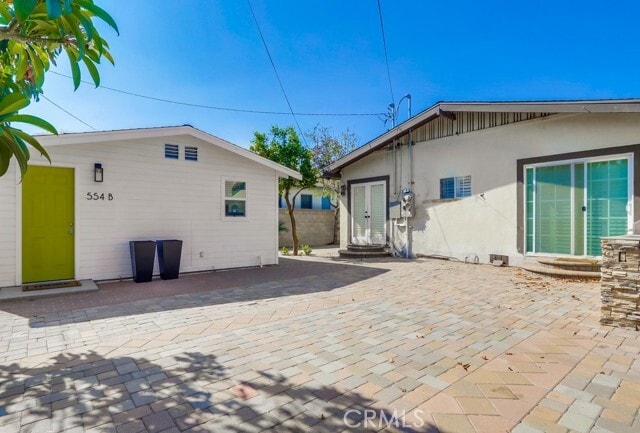 Foto del edificio - 554 S Lemon St