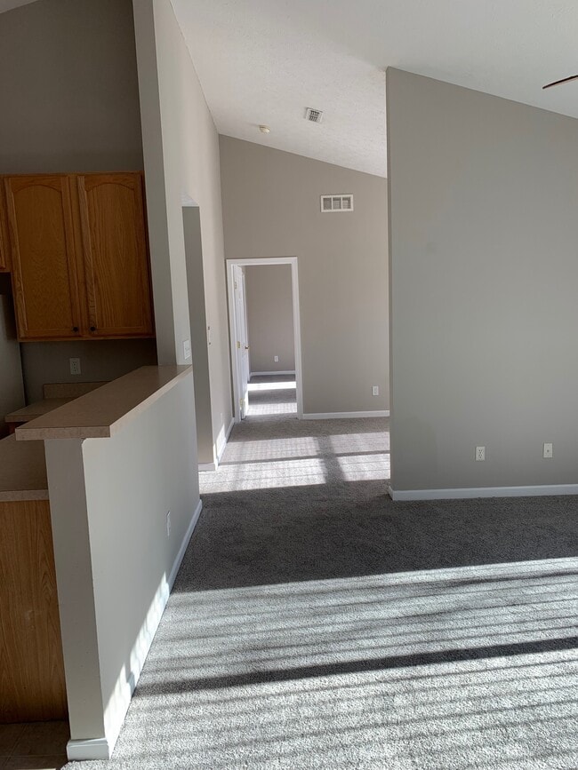 3857 Thorngate Dr Unit 3857, Mason, OH 45040 Condo for Rent in Mason