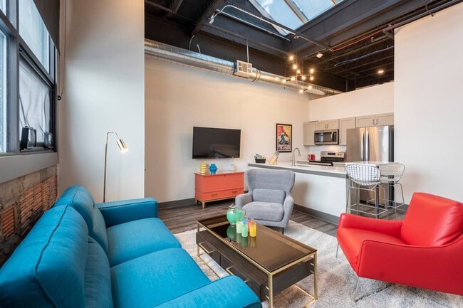 Building Photo - 350 East Ave