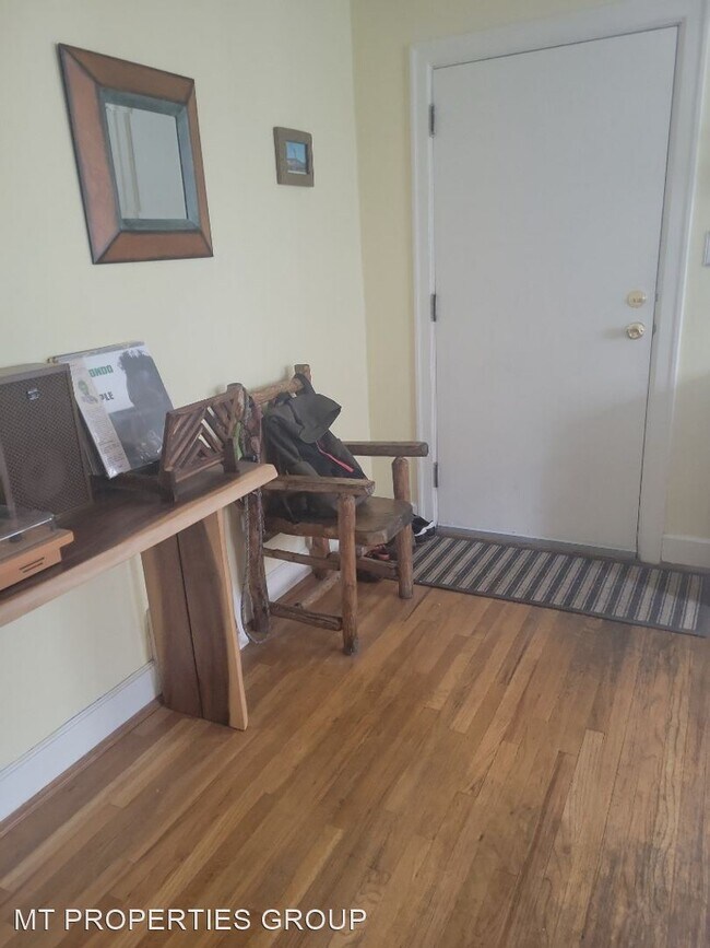 Foto del edificio - 2 br, 1 bath House - 225 Mount Ave