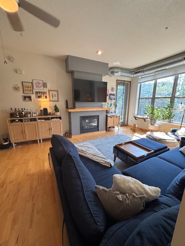 Foto principal - 3640 Wooddale Ave S