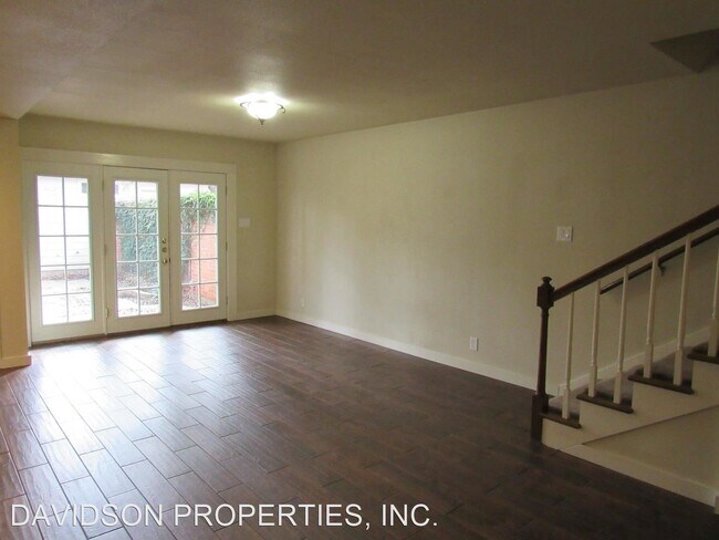 Building Photo - 3 br, 2.5 bath House - 346 E Terra Alta