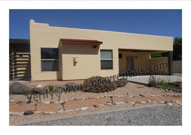 Building Photo - 604 Peony Dr