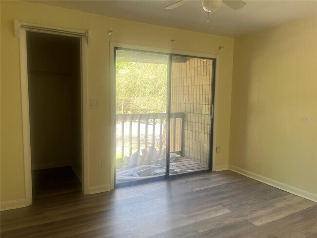 Foto del edificio - 513 SW 68th Terrace