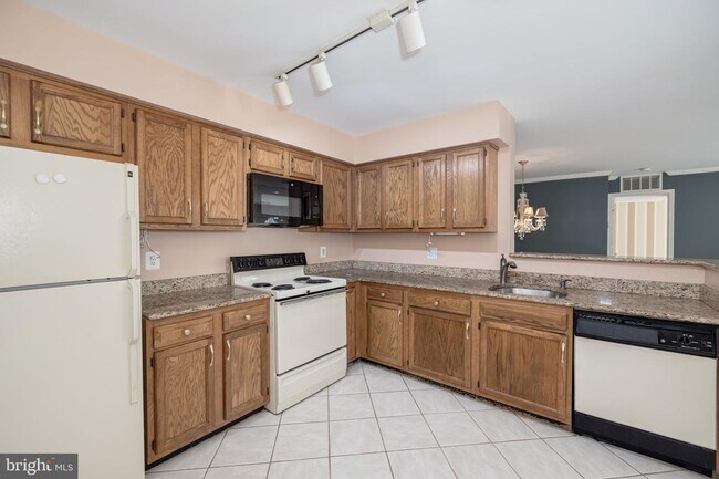 Foto del edificio - 7511 Ashby Ln