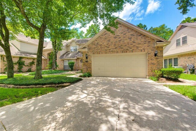 Foto del edificio - 25 Fairway Oaks Pl