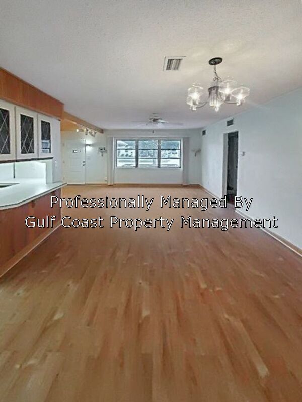 Building Photo - 6123 Dartmouth Dr