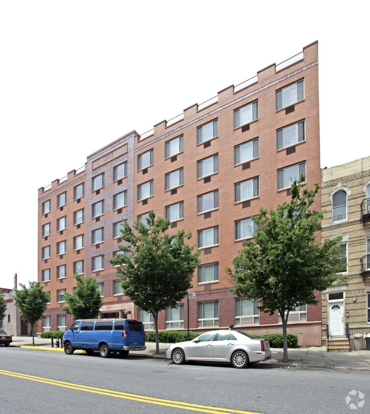 Building Photo - St. Johns Place